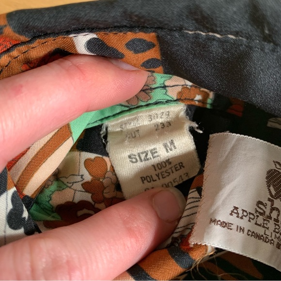 70s button down. - Picture 6 of 10